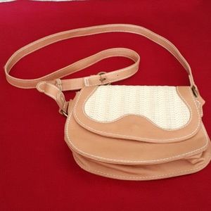Universal Thread crossbody bag.